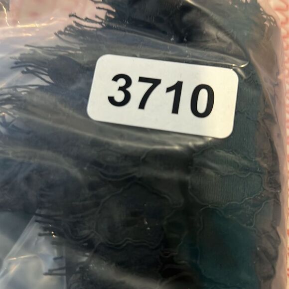 Fame and Partners Black Lace Maxi Dress - Picture 15 of 15